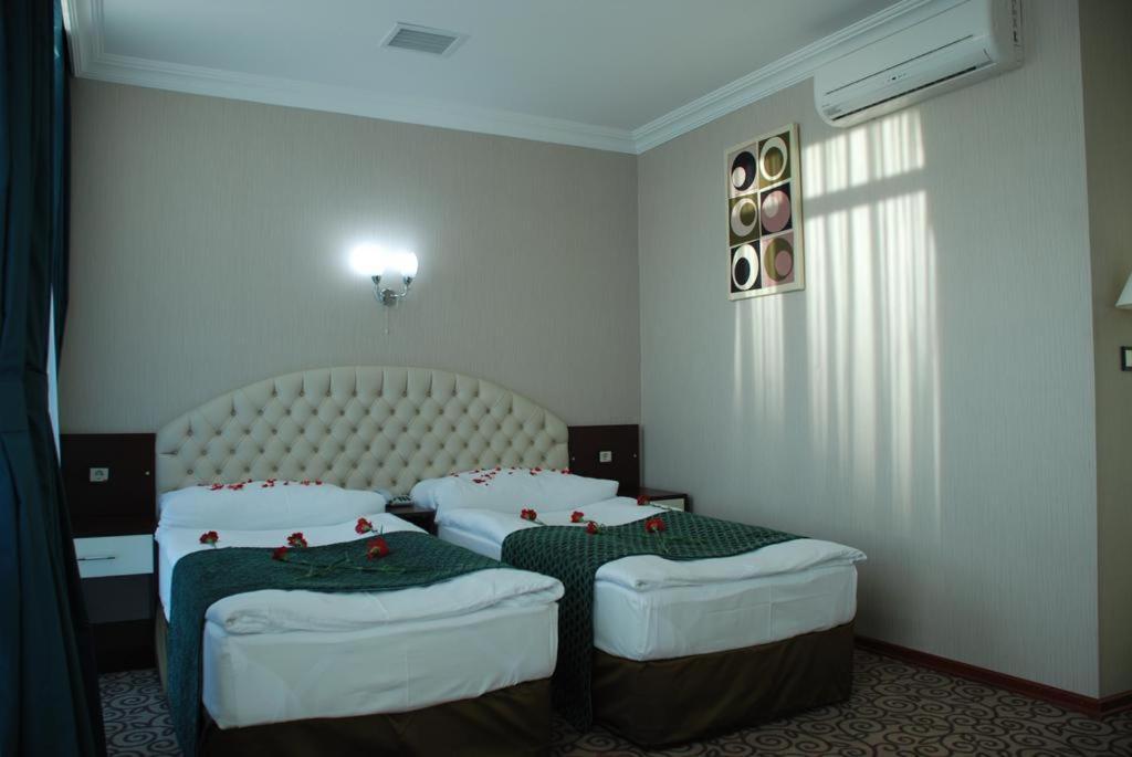 קארס Grand Ani Hotel מראה חיצוני תמונה